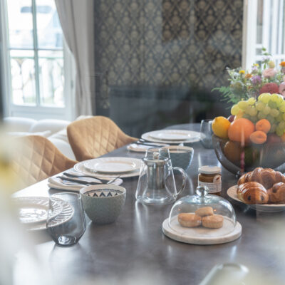 photo le royal dinard table de cuisine